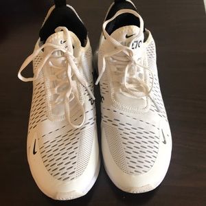 Like new white Nike’s